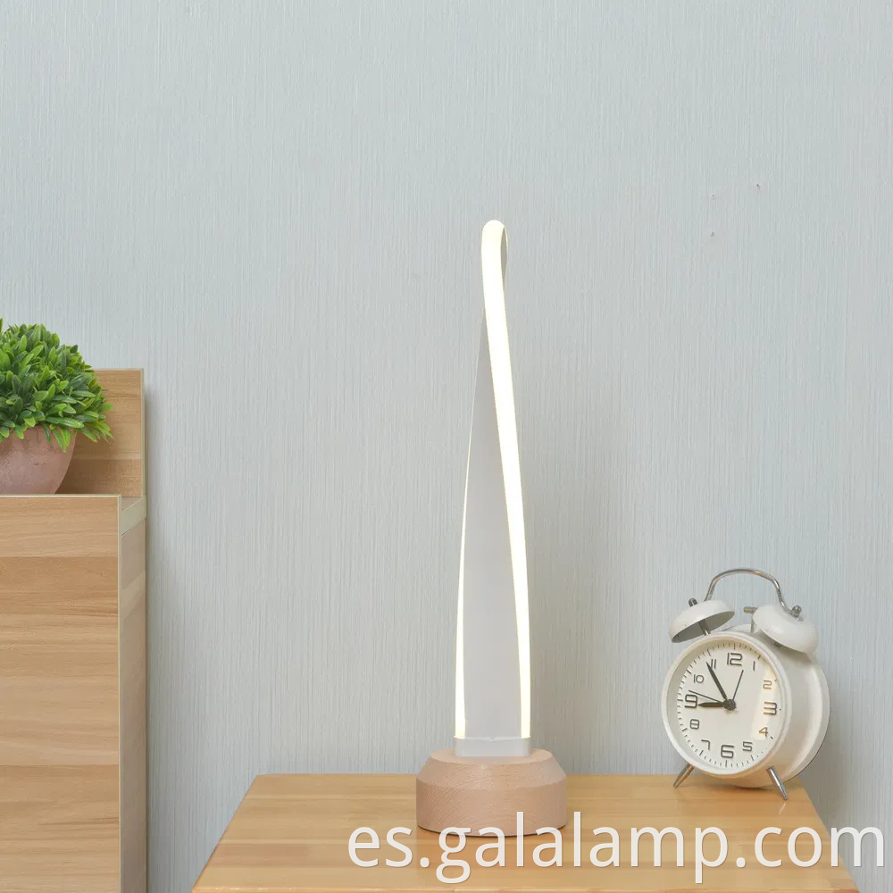 Madera sólida inteligente, luz nocturna LED con características únicas, lámpara de escritorio USB